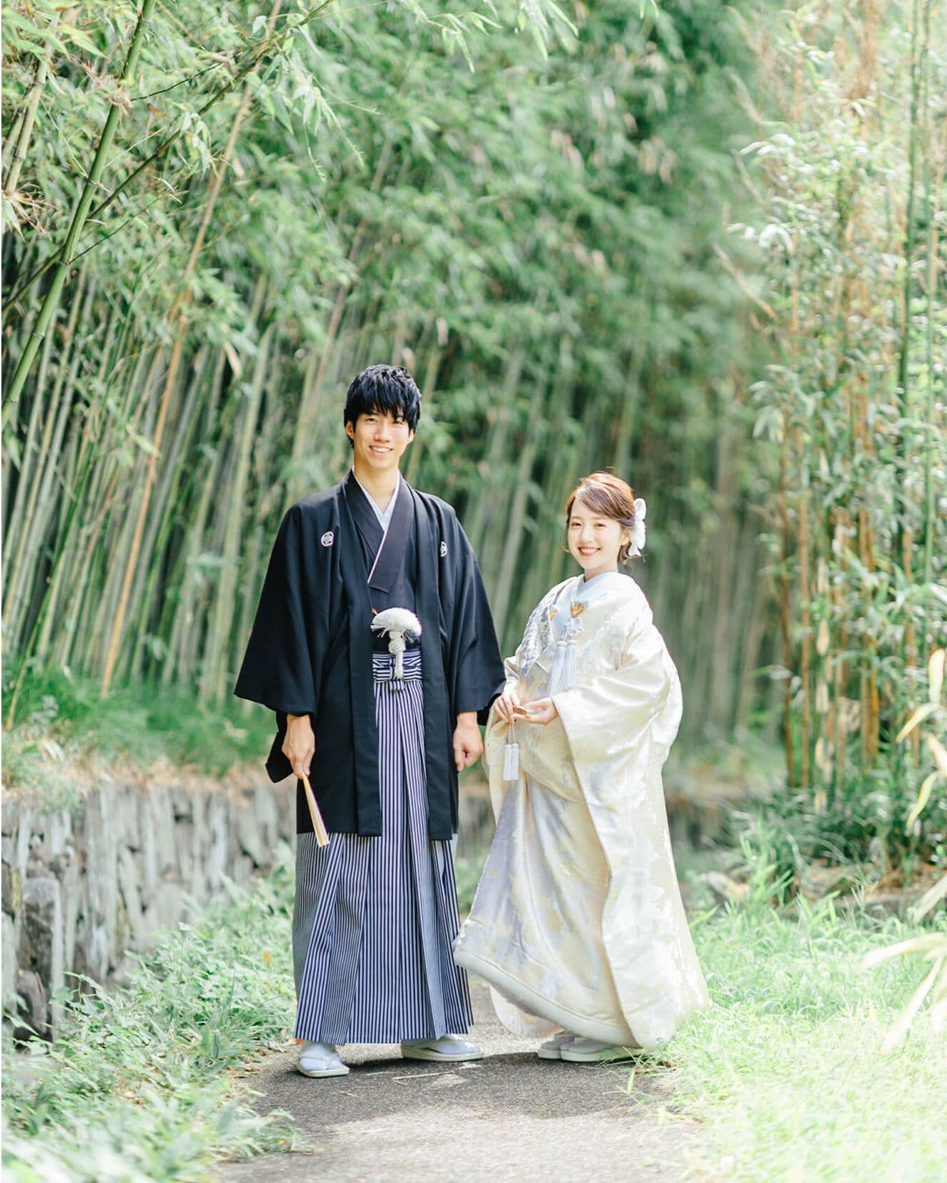 白いスタジオ｜ユーモアウェディング