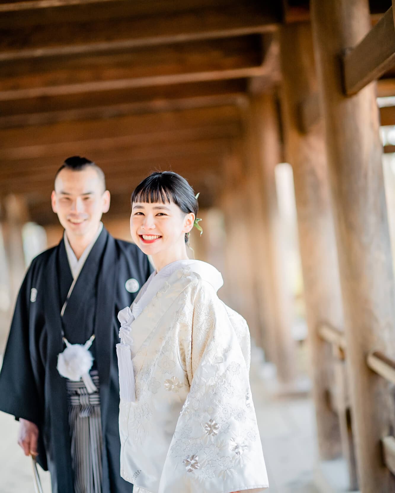 白いスタジオ｜ユーモアウェディング